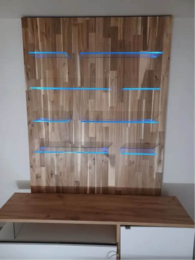 Tablettes en verres clair joints polis avec fixations invisibles et led intégrées